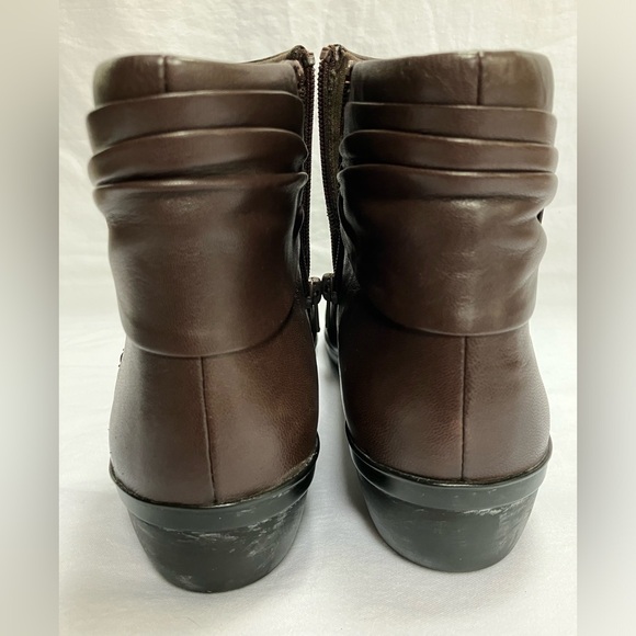 Clark’s Everlay Mandy Ankle Boots, size 7.5 - Picture 4 of 7